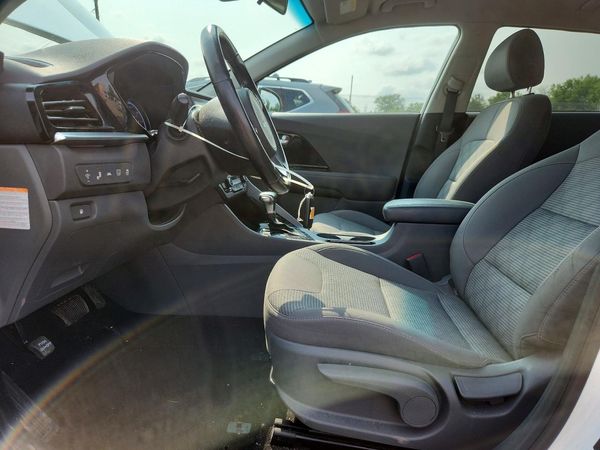 2022 KIA NIRO
