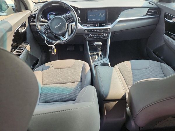 2022 KIA NIRO