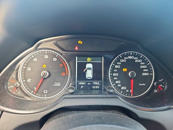 2016 AUDI Q5 quattro Premium Plus