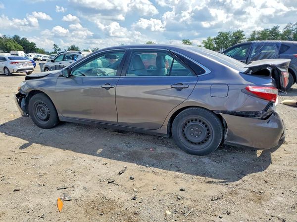 2016 TOYOTA CAMRY