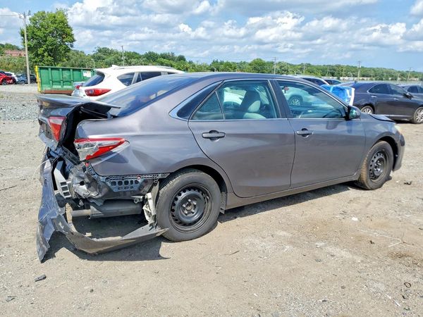 2016 TOYOTA CAMRY