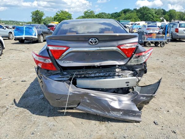 2016 TOYOTA CAMRY