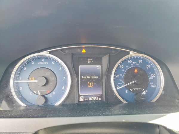 2016 TOYOTA CAMRY