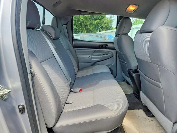 2015 TOYOTA TACOMA Delux Grade