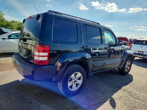 2012 JEEP LIBERTY Sport