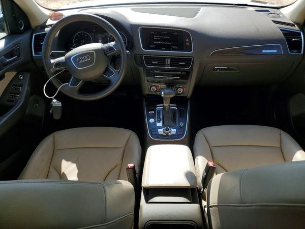 2017 AUDI Q5 quattro Premium Plus