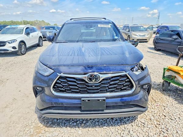 2024 TOYOTA HIGHLANDER