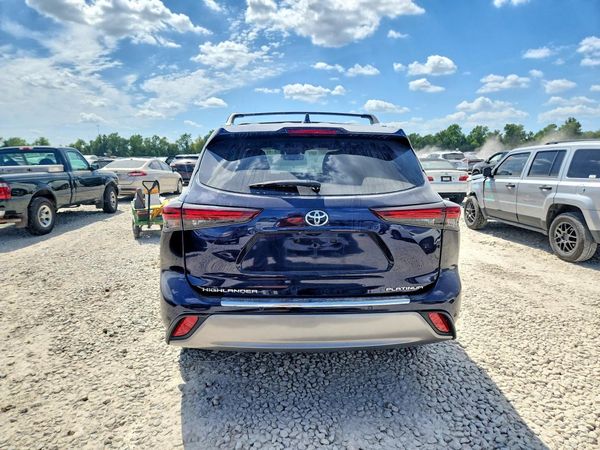 2024 TOYOTA HIGHLANDER