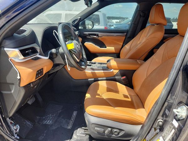 2024 TOYOTA HIGHLANDER