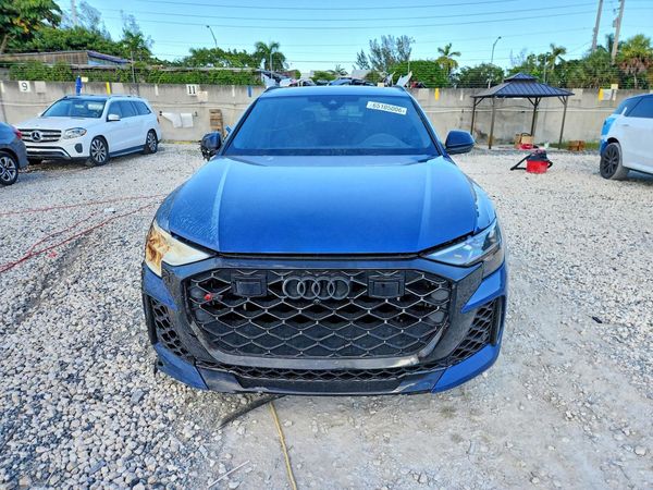 2026 AUDI RS Q8