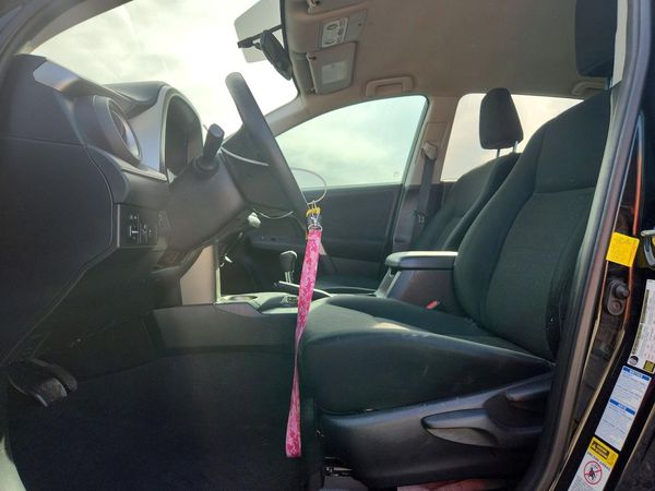 2015 TOYOTA RAV4 LE (X Grade)