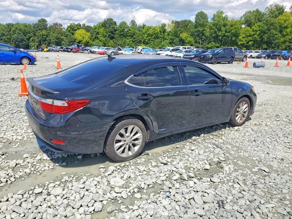 2013 LEXUS ES