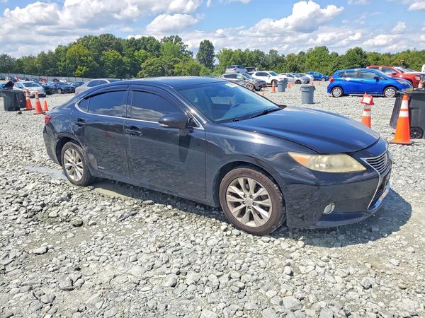 2013 LEXUS ES