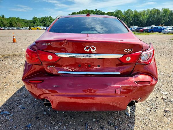 2015 INFINITI Q50