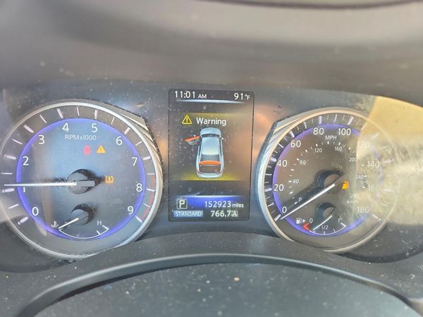 2015 INFINITI Q50