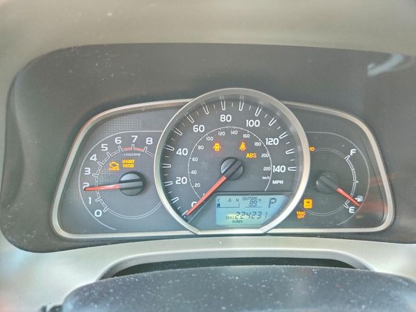 2015 TOYOTA RAV4 XLE (M Grade)