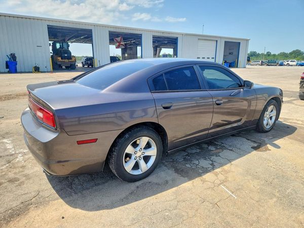 2014 DODGE CHARGER SE