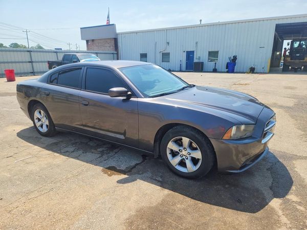 2014 DODGE CHARGER SE