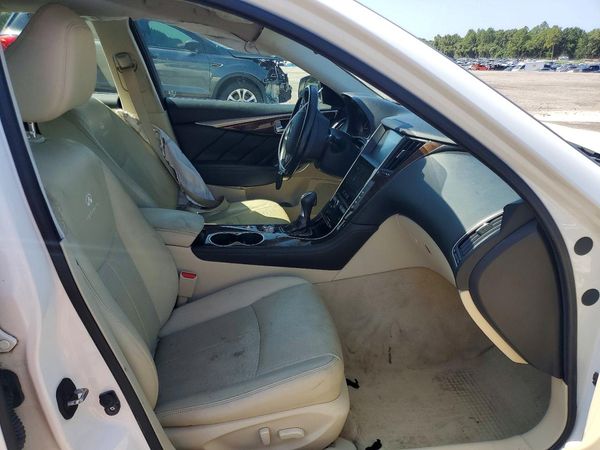 2014 INFINITI Q50