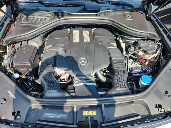 2019 MERCEDES-BENZ GLS-CLASS GLS450-4M — Engine bay
