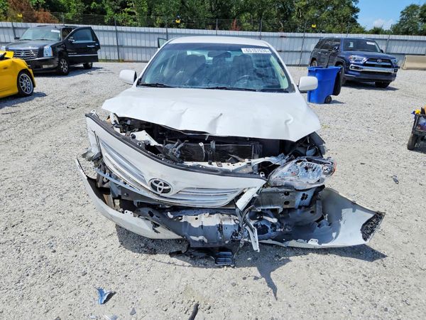 2013 TOYOTA COROLLA