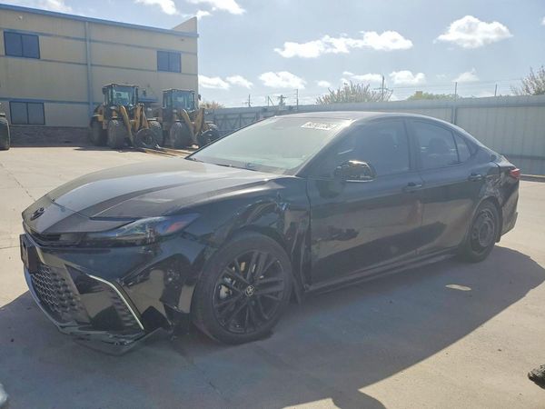 2025 TOYOTA CAMRY