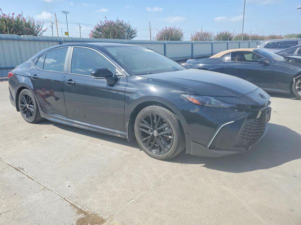 2025 TOYOTA CAMRY