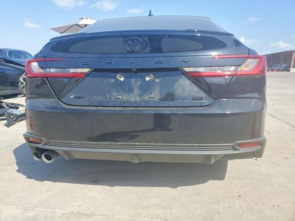 2025 TOYOTA CAMRY