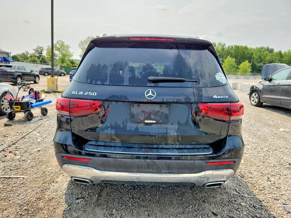 2020 MERCEDES-BENZ GLB