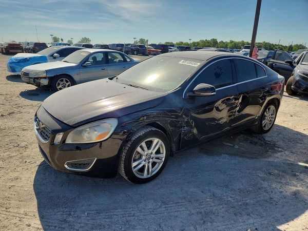 2013 VOLVO S60