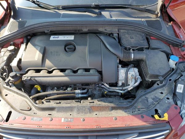 2016 VOLVO XC60