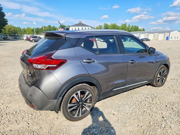 2020 NISSAN KICKS