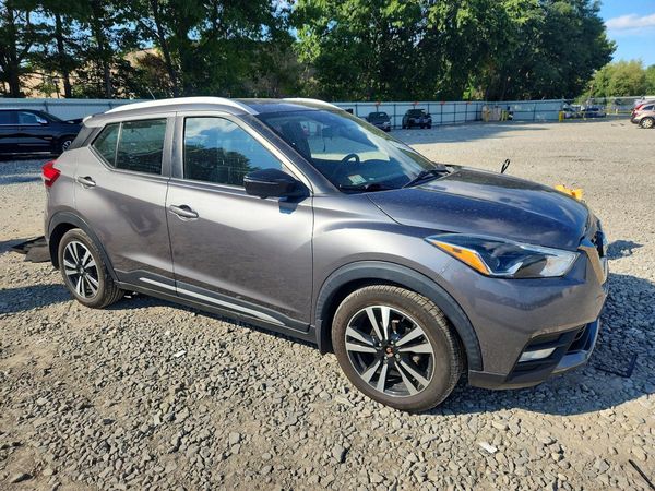 2020 NISSAN KICKS