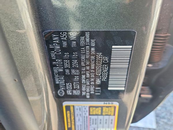 2025 HYUNDAI ELANTRA
