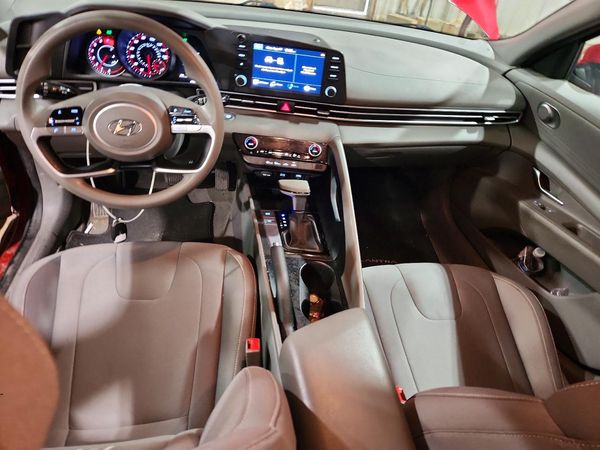 2021 HYUNDAI ELANTRA