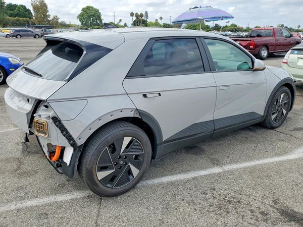 2026 HYUNDAI IONIQ SEL