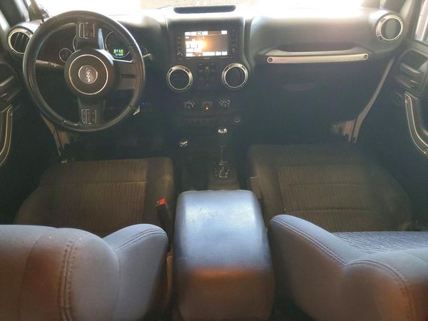 2012 JEEP WRANGLER U Sahara — CKPT