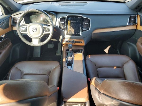 2022 VOLVO XC90 Momentum (excl S60)
