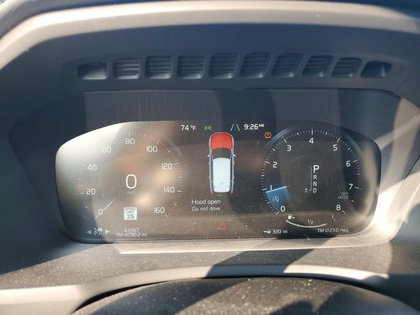 2022 VOLVO XC90 Momentum (excl S60)