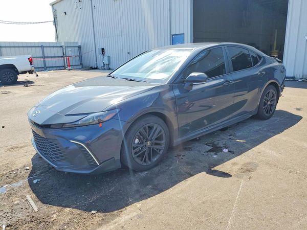 2025 TOYOTA CAMRY
