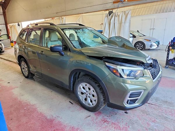 2021 SUBARU FORESTER Base