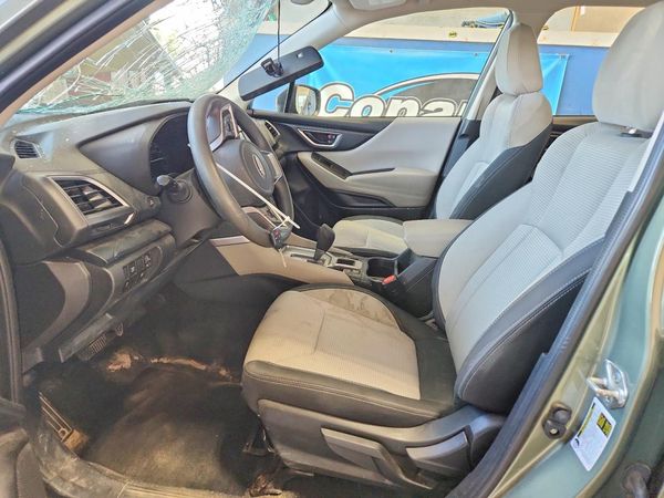 2021 SUBARU FORESTER Base