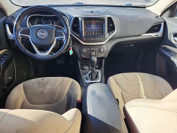 2015 JEEP CHEROKEE LATITUDE 4X4