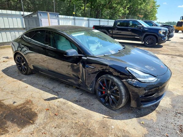 2018 TESLA MODEL 3