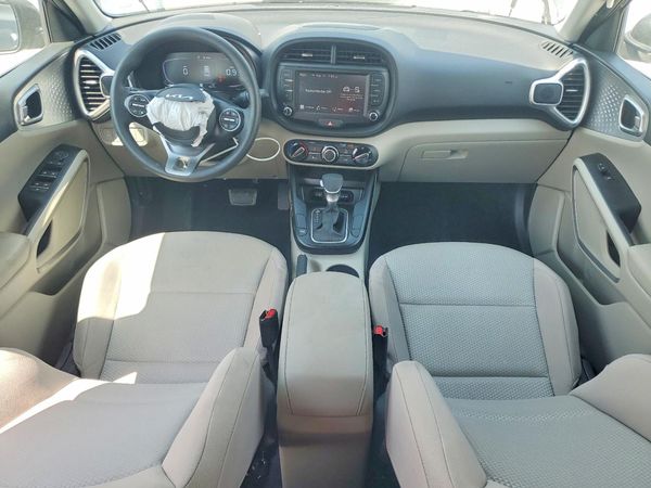 2024 KIA SOUL LX, S