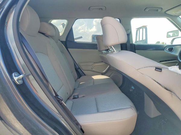 2024 KIA SOUL LX, S