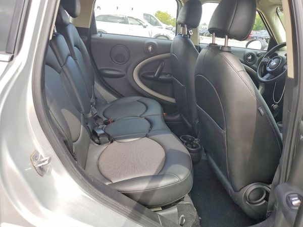 2015 MINI COOPER