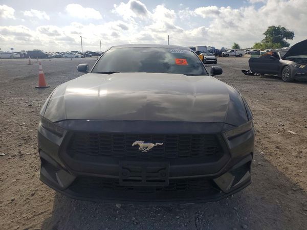 2026 FORD MUSTANG I4