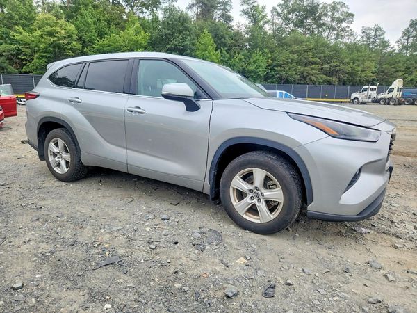 2022 TOYOTA HIGHLANDER