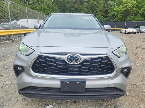 2022 TOYOTA HIGHLANDER